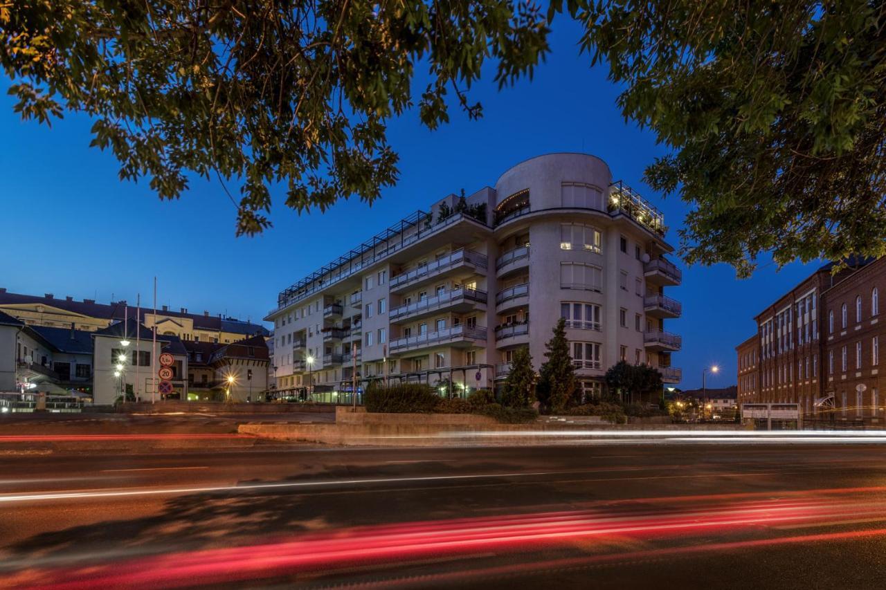 Mokka Apartments Miskolc Eksteriør bilde